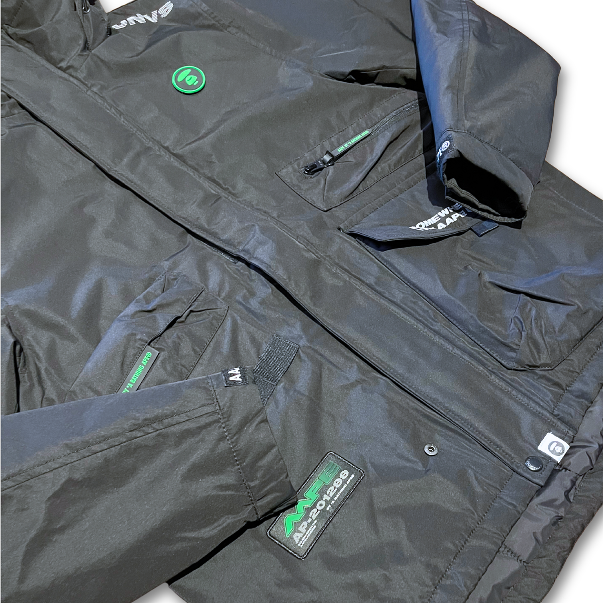 AAPE UNVS Multi-Pocket Hooded Jacket (M)