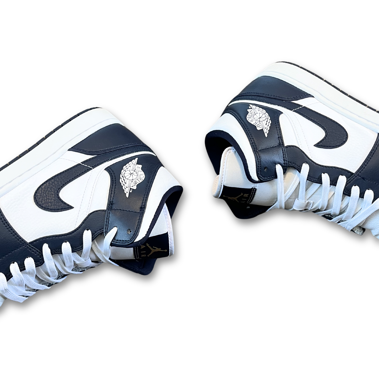 Air Jordan 1 Mid 'Obsidian' (US 10.5)