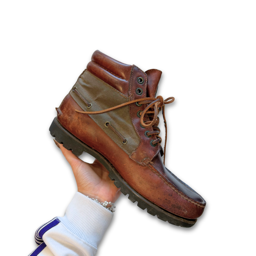 Vintage Timberland Gore-tex Chukka Boots (US 10)