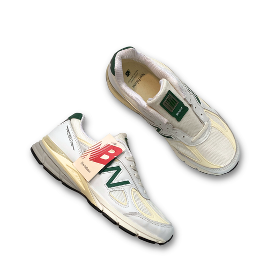 NEW BALANCE 990V4 SNEAKERS (US 10.5)