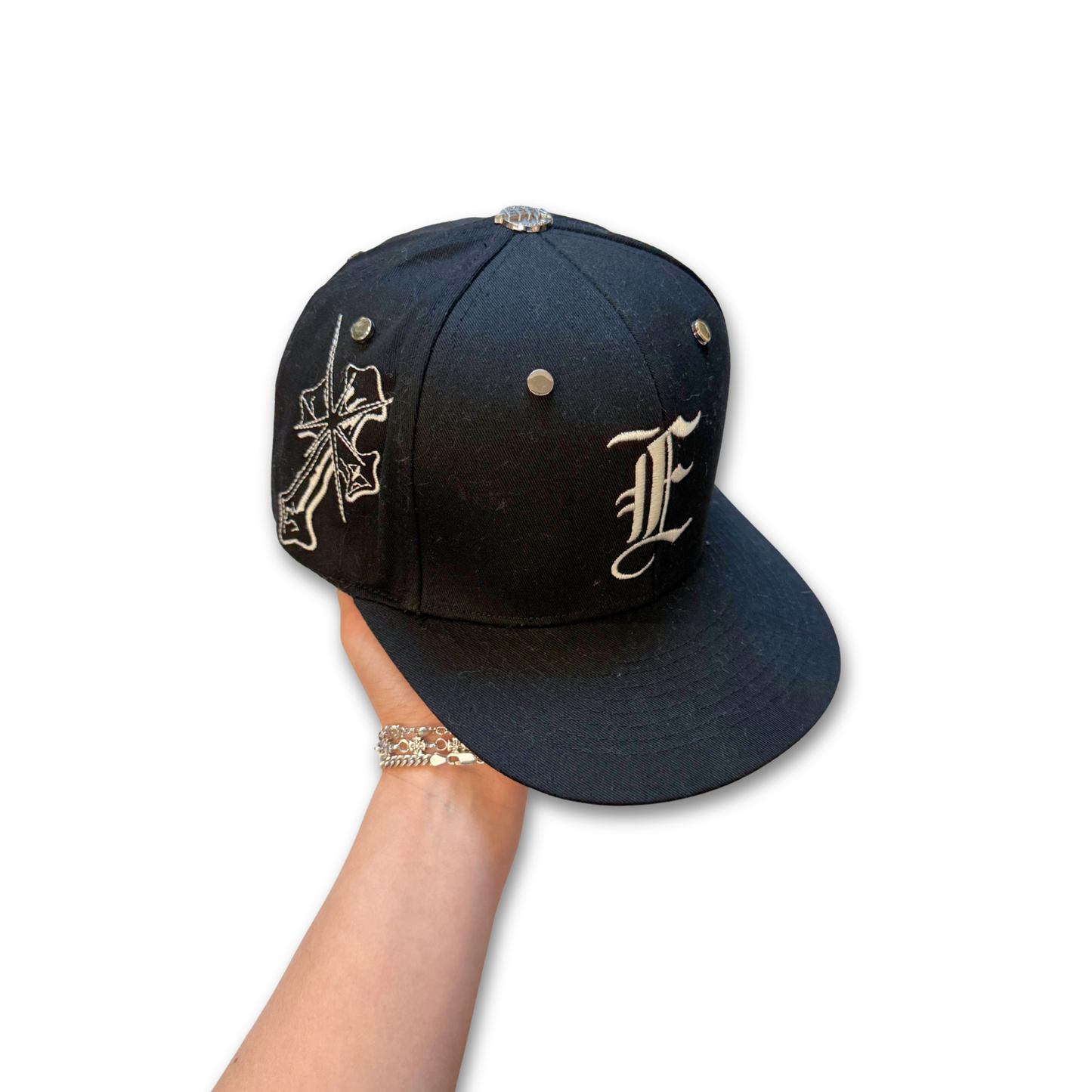 EFFN CLO STUDDED FITTED CAP