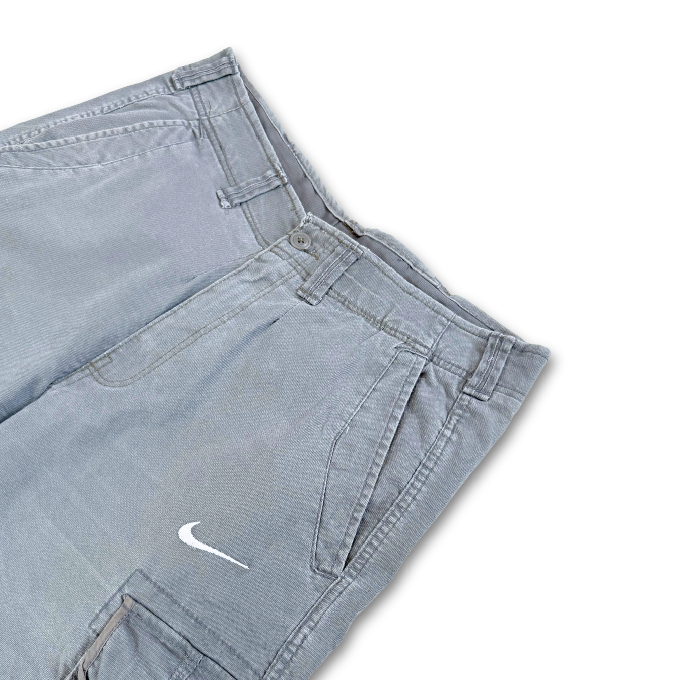 NIKE 90’S BOOTLEG WASHED BLUE CARGO SHORTS (34”)