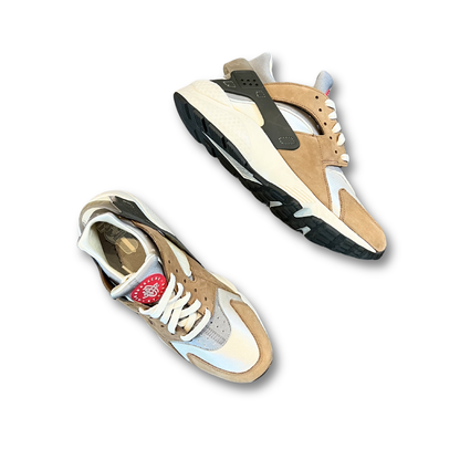 Nike x Stüssy Air Huarache "Desert Oak" (US 10.5)