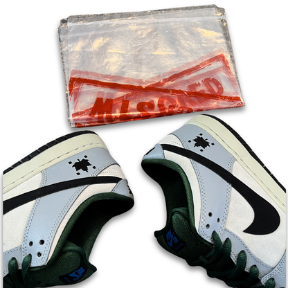 Nike SB Dunk Low 'Maple Leaf' (US 11)