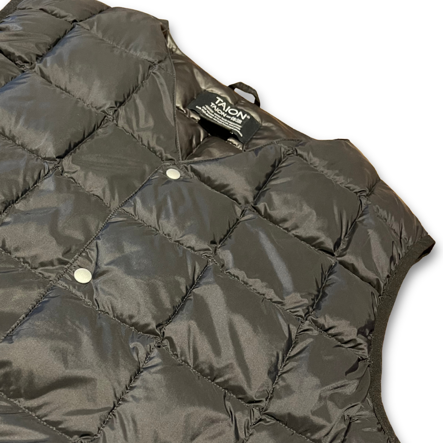 TAION V-Neck Button Down Vest (XL)