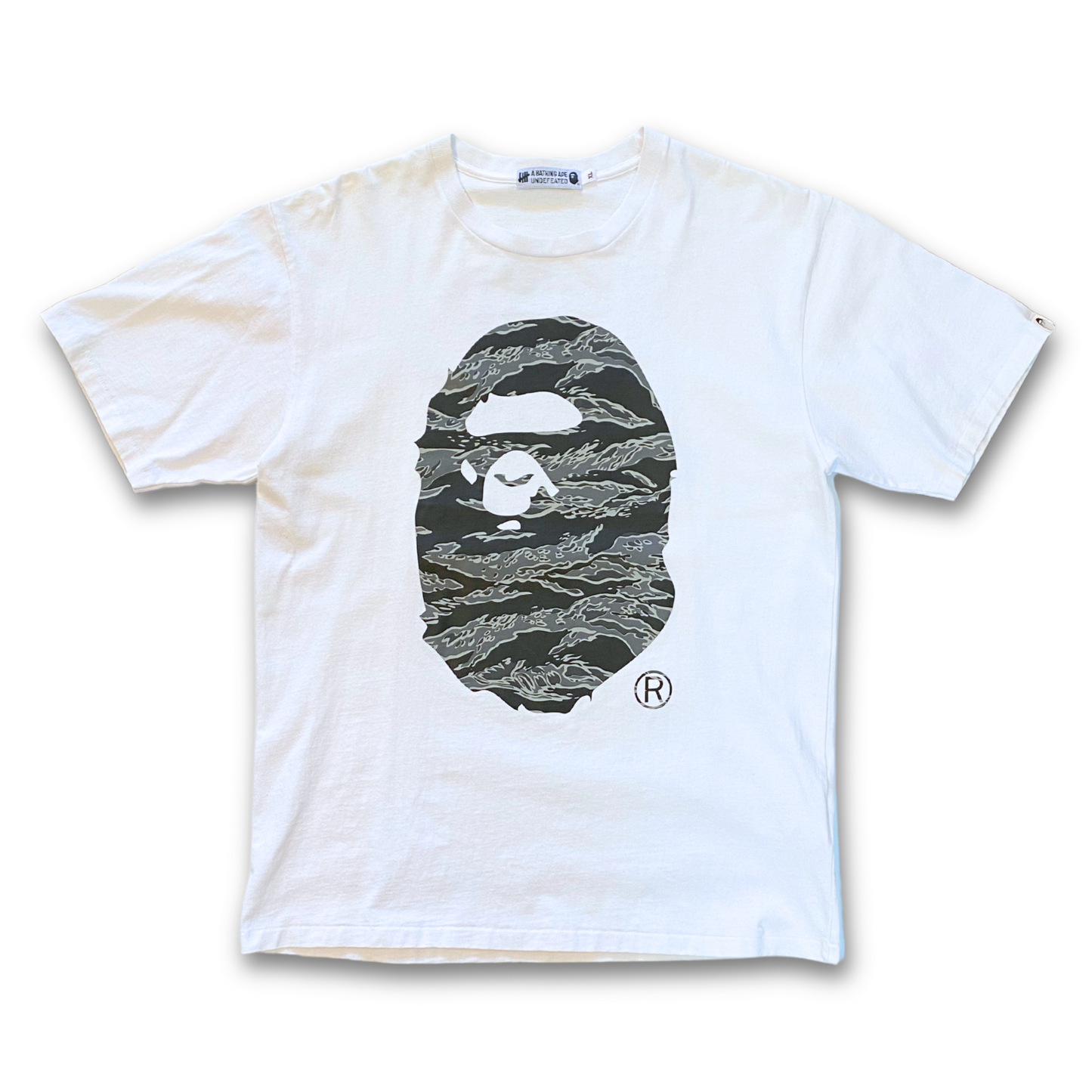 BAPE X UNDEFEATED TEE (L)