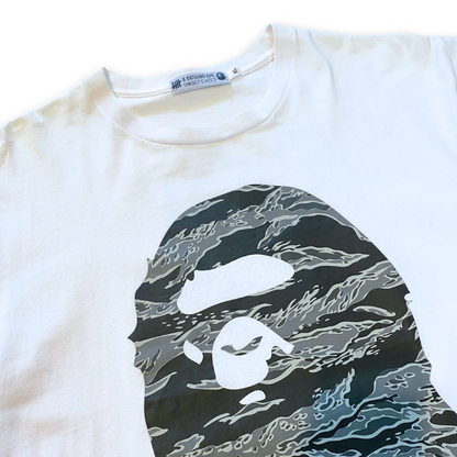 BAPE X UNDEFEATED TEE (L)