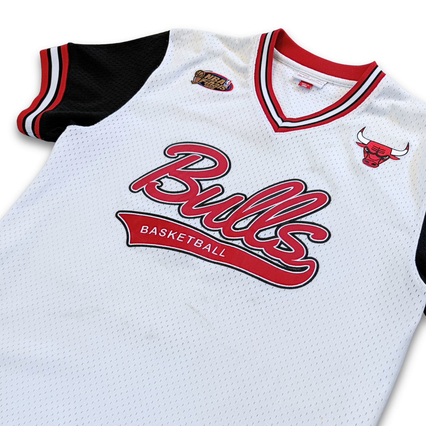 Mitchell n Ness Chicago bulls jersey (L)