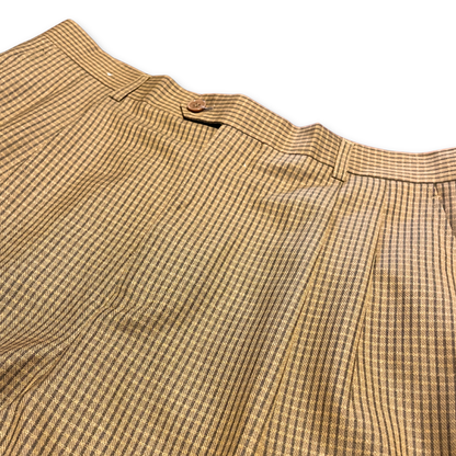 Yves Saint Laurent Vintage pleated Bermuda shorts (32")