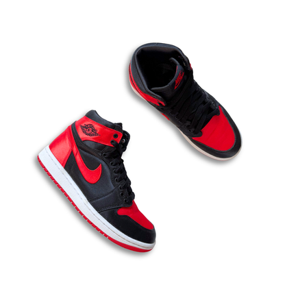 Air Jordan 1 Retro High OG "Satin Bred" (US 7)