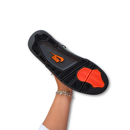 Jordan 4 Retro OG SP Undefeated (US 11)