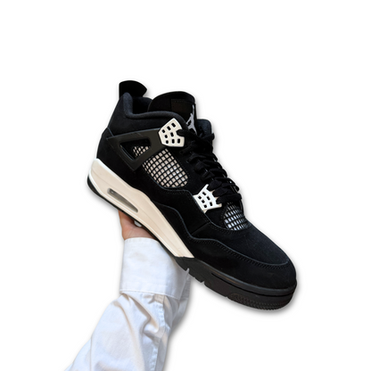AIR JORDAN 4 RETRO 'WHITE THUNDER' (US 12)
