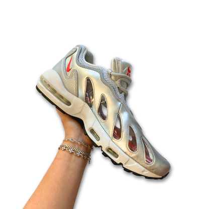SUPREME X NIKE AIR MAX 96 'SILVER BULLET' (US 11)