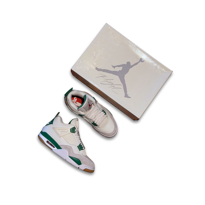 Air Jordan 4 Retro x Nike SB "Pine Green" (US 7)
