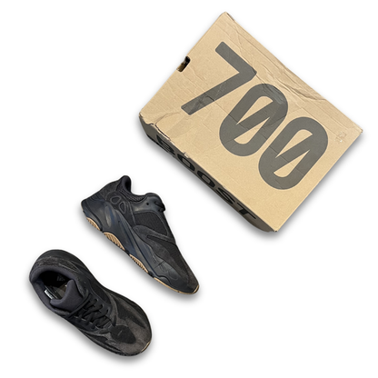 Adidas Yeezy Boost 700 'Utility Black' (US 7)