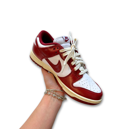Nike Dunk Low 'Team Red' (US 7.5)