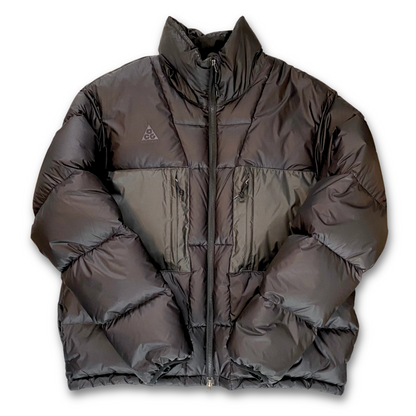 NIKE ACG GOOSE DOWN PUFFER JACKET (L)