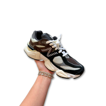 New Balance 9060 'Brown' (US 7)
