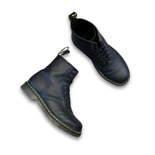 Dr. Martens 1460 boots (US 10)