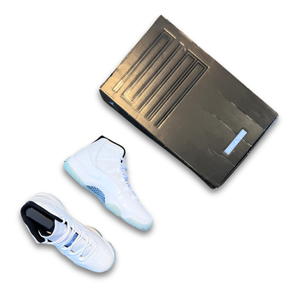 Air Jordan 11 Retro 'Legend Blue' (US 9)