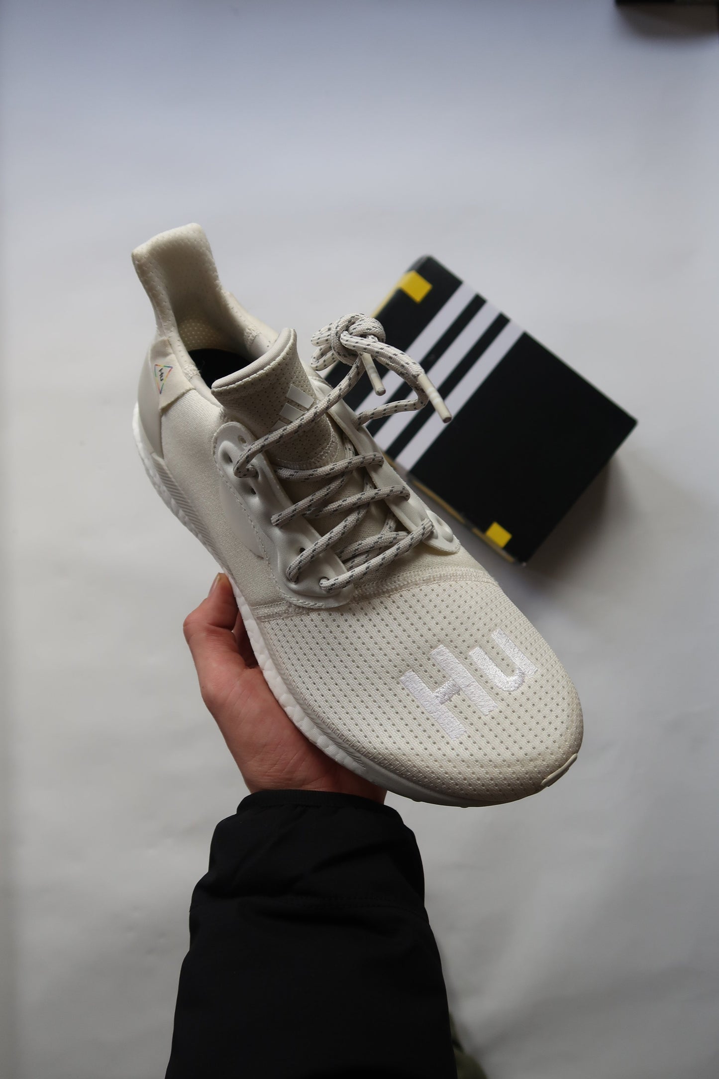 ADIDAS X HUMANMADE ULTRABOOST (US 9)